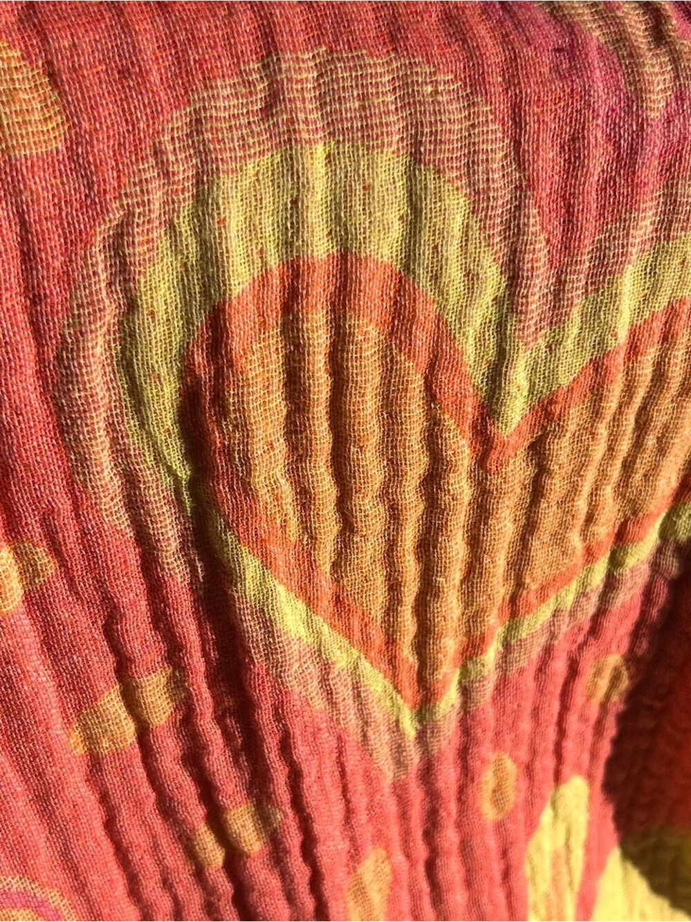 Heart Woven Blanket Towel XL 44 x 78 Watercolor Look Trendy Pink Yellow